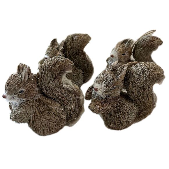 Natural Woodland Straw Squirrel Animal Figurine Christmas Ornament Set Of 4 - Picture 1 of 5